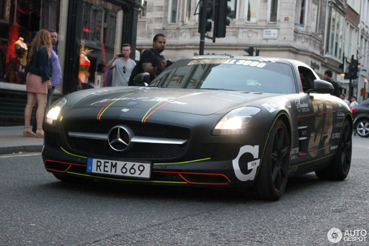 Mercedes-Benz SLS AMG