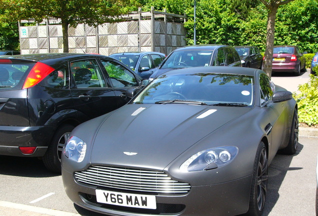 Aston Martin V8 Vantage