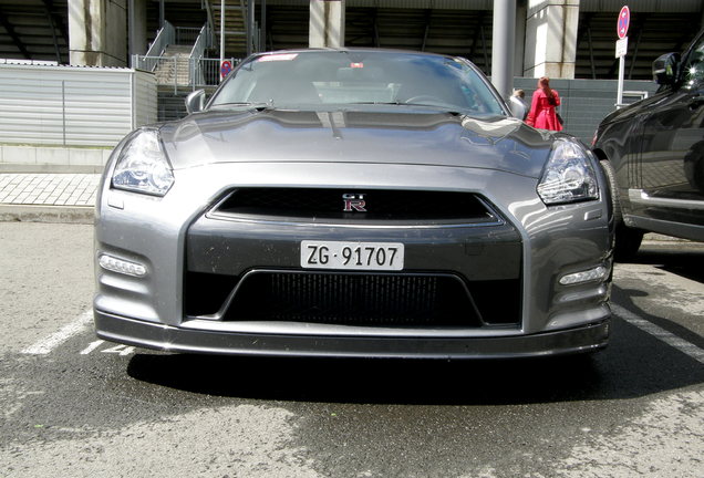 Nissan GT-R 2011