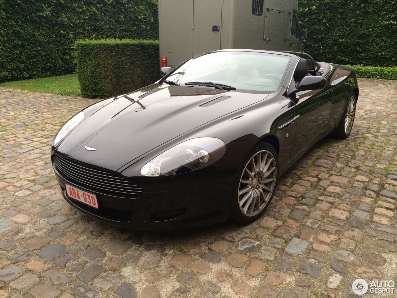 Aston Martin DB9 Volante