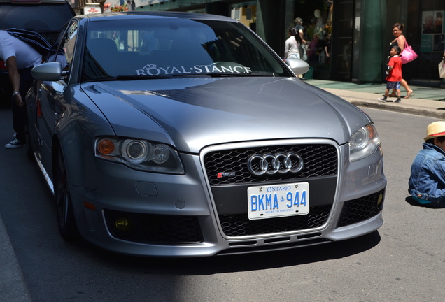 Audi RS4 Sedan