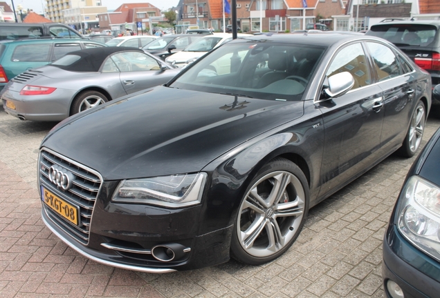 Audi S8 D4