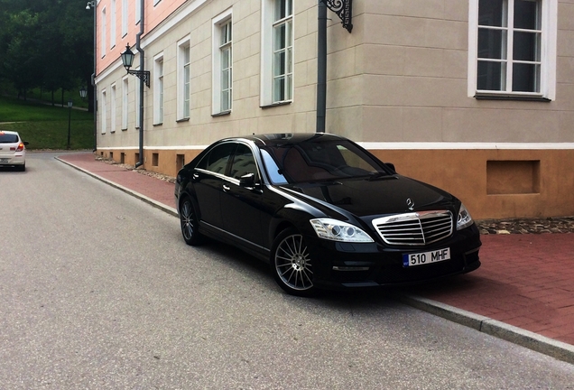 Mercedes-Benz S 63 AMG W221 2010