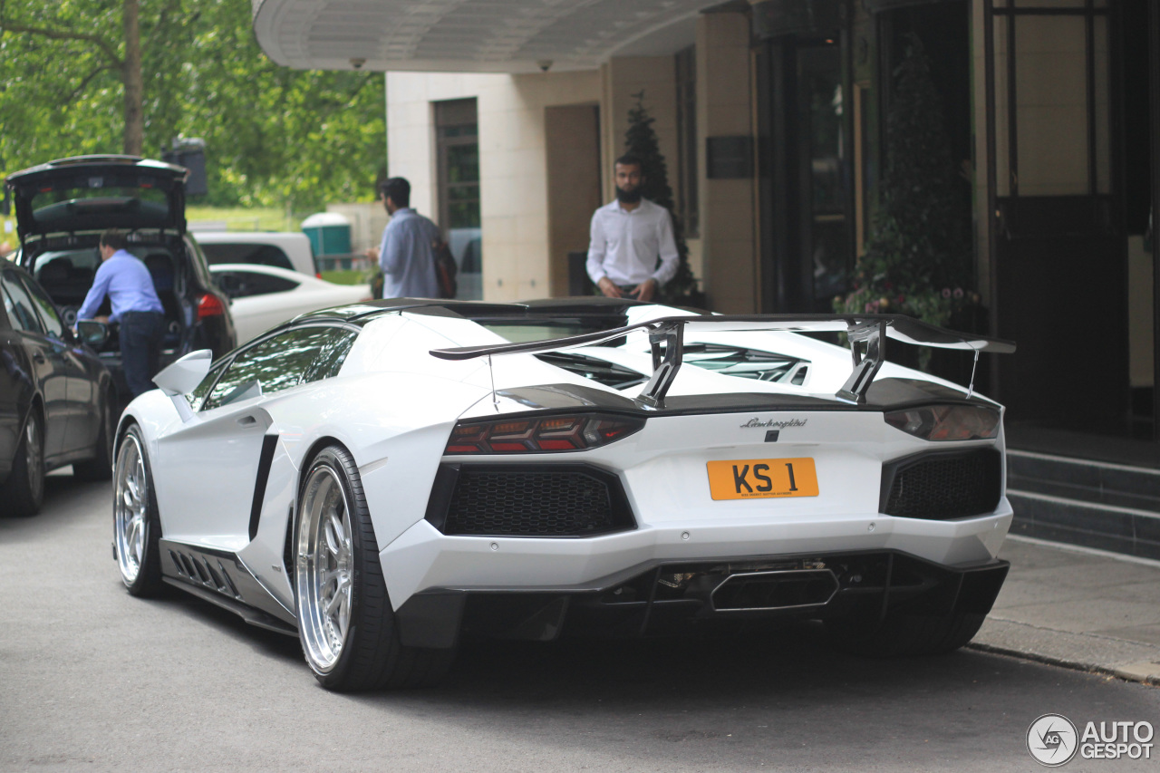 Lamborghini Aventador LP700-4 Roadster Projex Design