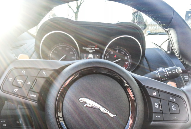 Jaguar F-TYPE S Convertible