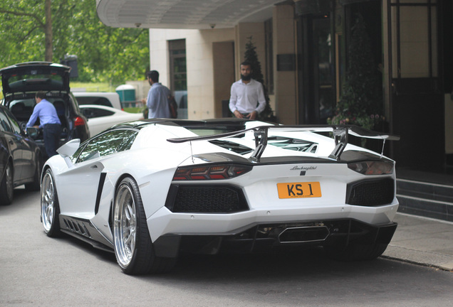 Lamborghini Aventador LP700-4 Roadster Projex Design