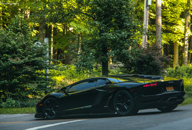 Lamborghini Aventador LP700-4 Starke Kollectiv