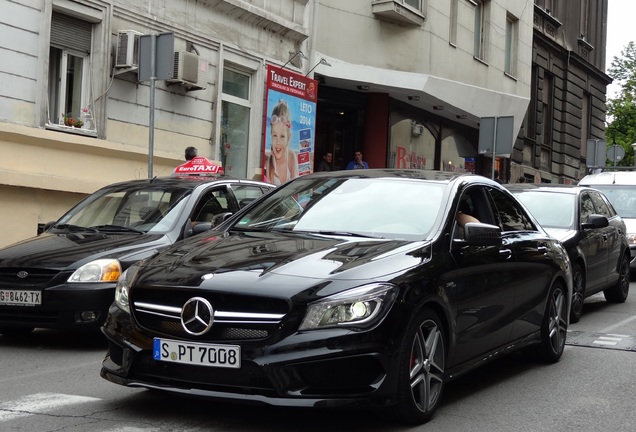 Mercedes-Benz CLA 45 AMG C117