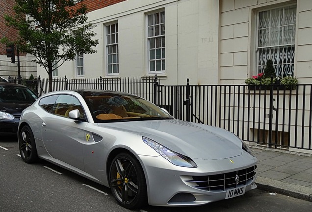 Ferrari FF