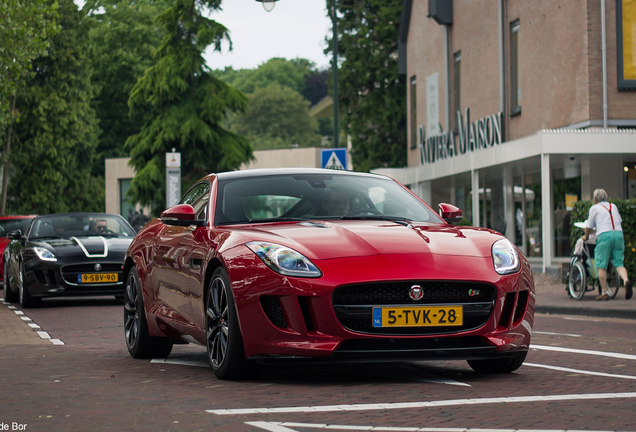 Jaguar F-TYPE S Coupé