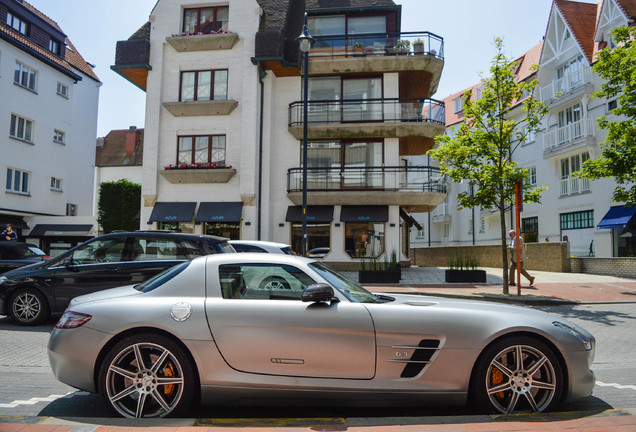 Mercedes-Benz SLS AMG