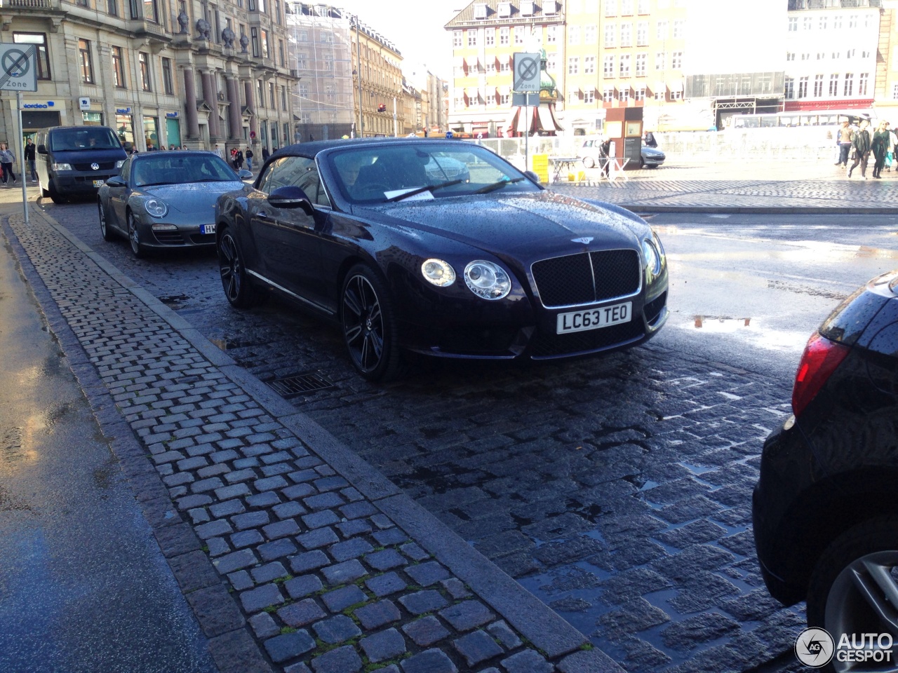 Bentley Continental GTC V8