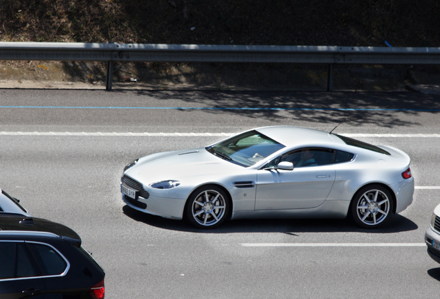 Aston Martin V8 Vantage