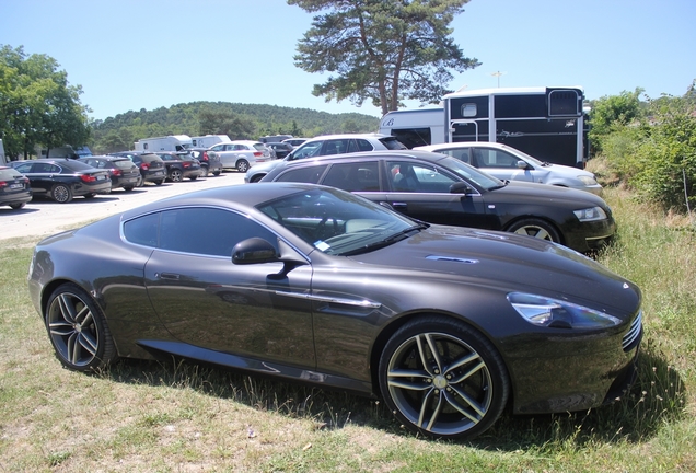 Aston Martin Virage 2011