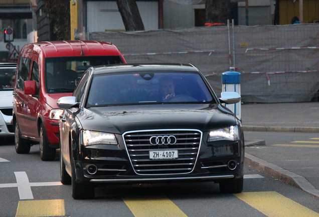 Audi S8 D4