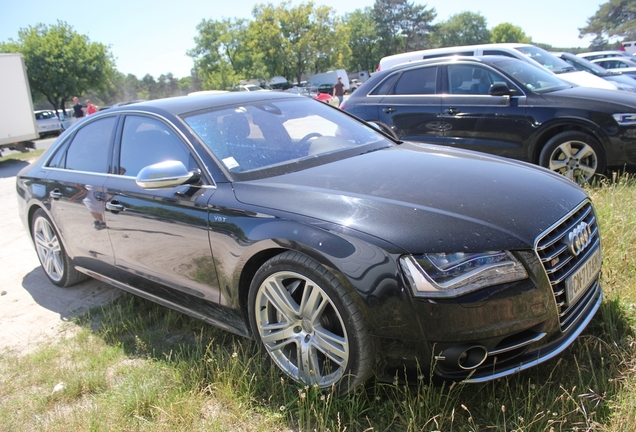 Audi S8 D4