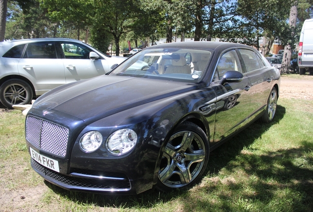 Bentley Flying Spur V8