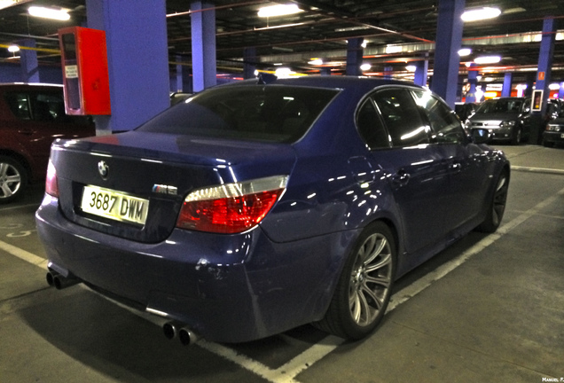 BMW M5 E60 2005