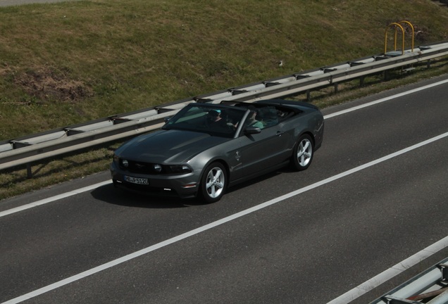 Ford Mustang GT Convertible 2011