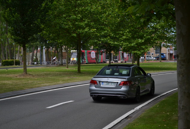 Mercedes-Benz E 63 AMG S W212