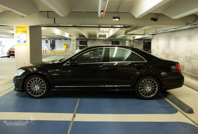 Mercedes-Benz S 63 AMG W221 2010