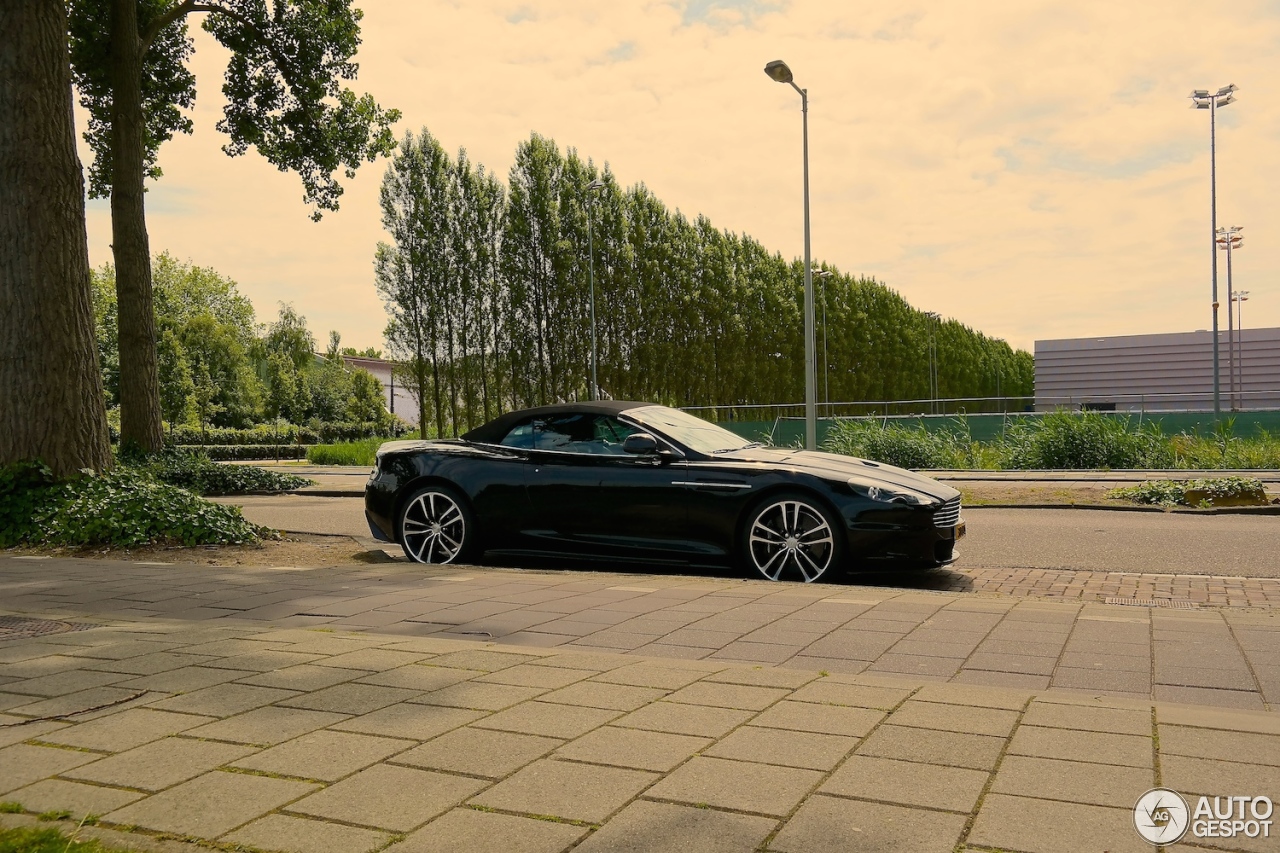 Aston Martin DBS Volante