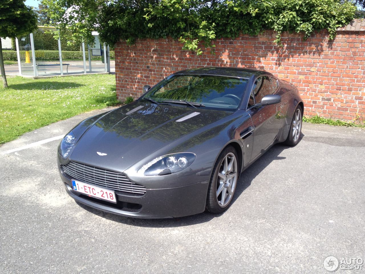 Aston Martin V8 Vantage