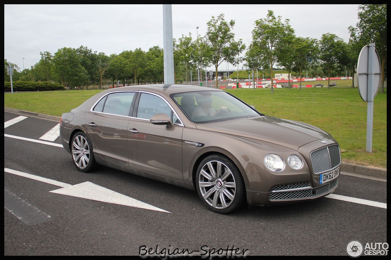 Bentley Flying Spur V8