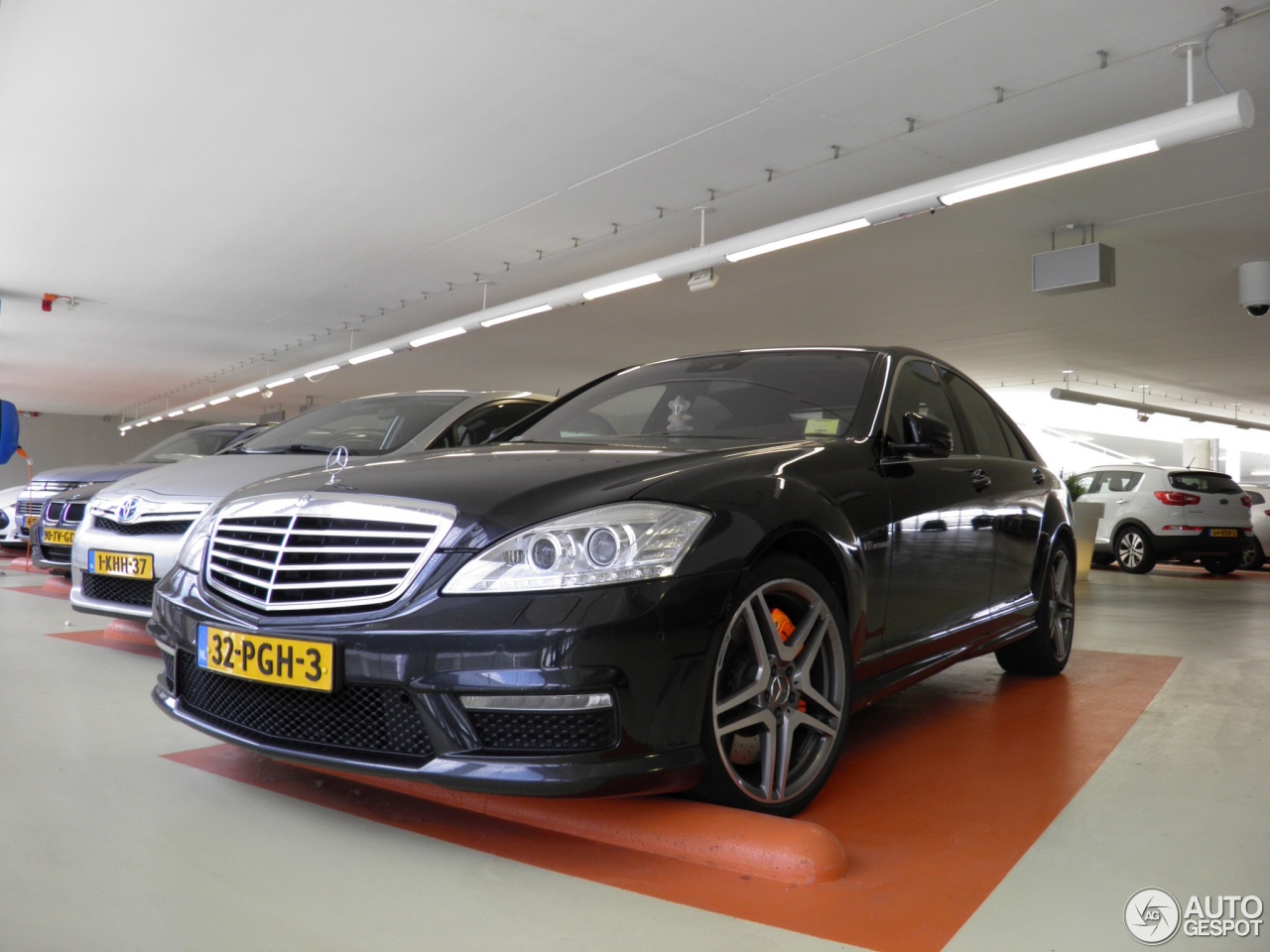 Mercedes-Benz S 63 AMG W221 2011