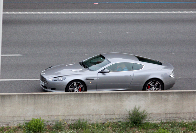 Aston Martin DB9 LM