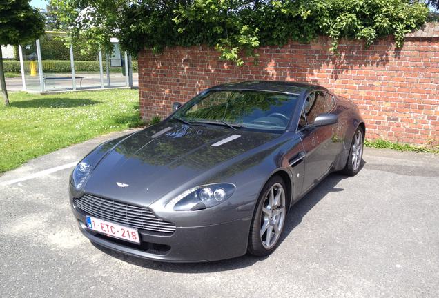 Aston Martin V8 Vantage