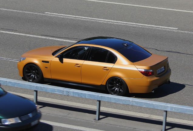 BMW M5 E60 2005