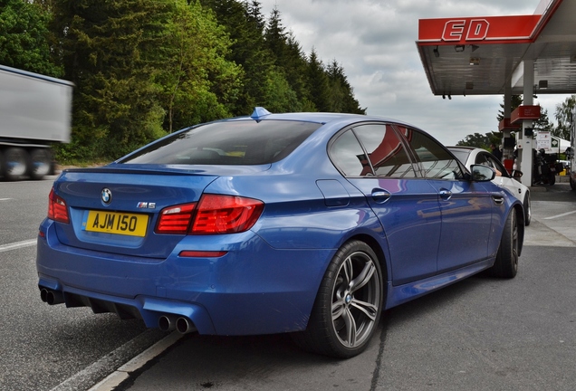 BMW M5 F10 2011