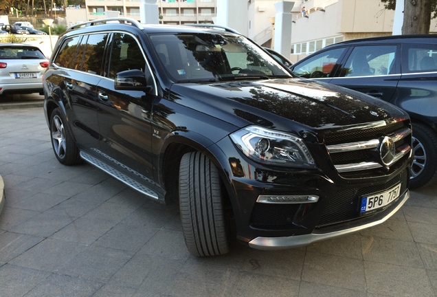 Mercedes-Benz GL 63 AMG X166