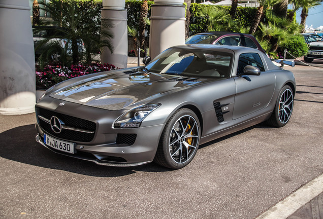 Mercedes-Benz SLS AMG GT Final Edition