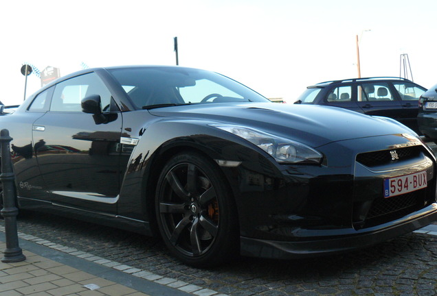 Nissan GT-R