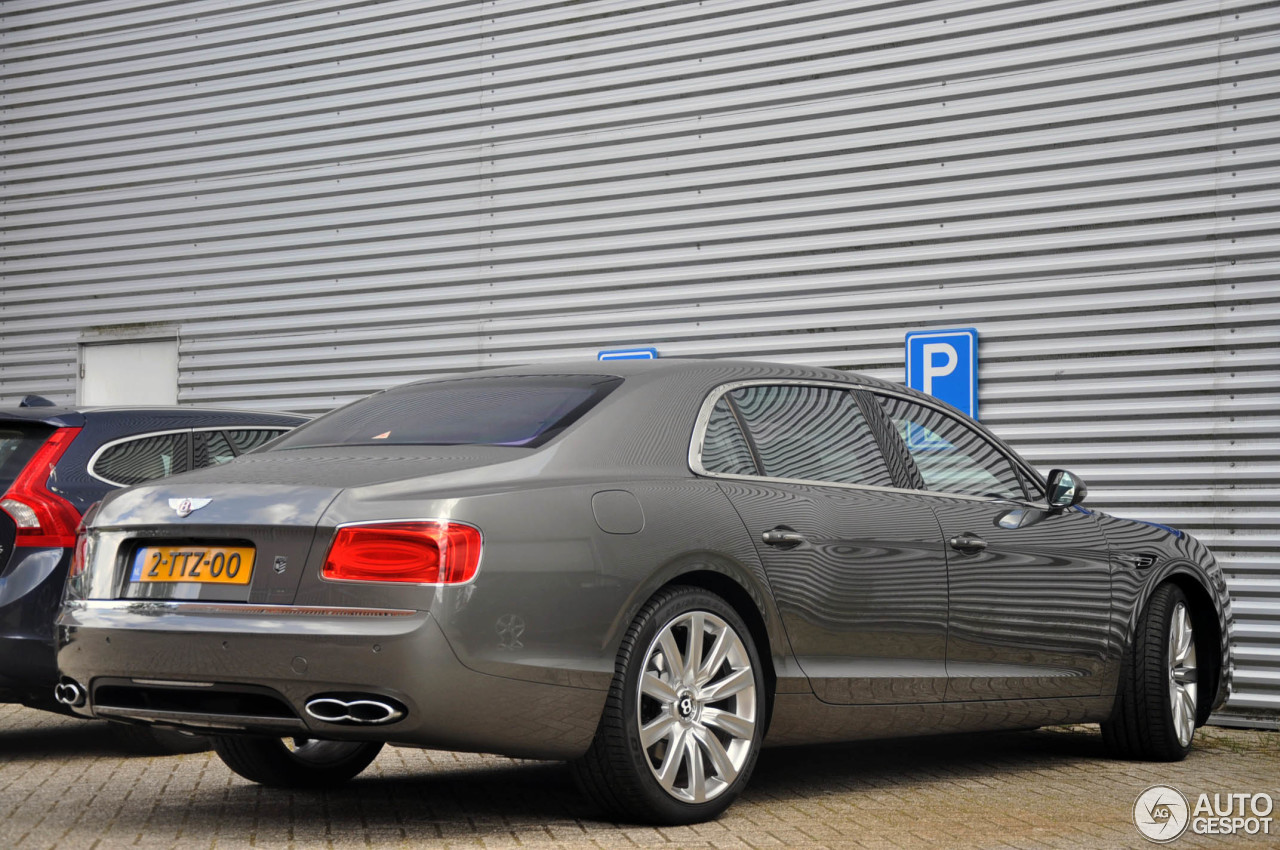 Bentley Flying Spur V8