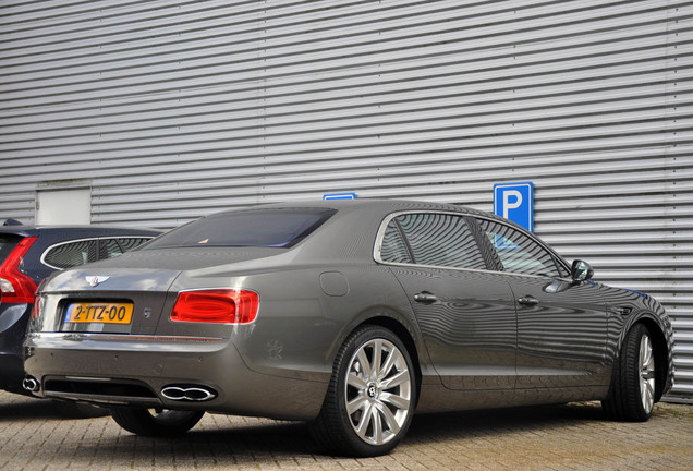 Bentley Flying Spur V8