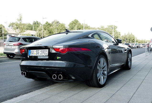 Jaguar F-TYPE R Coupé