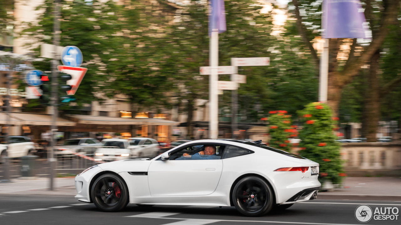 Jaguar F-TYPE S Coupé