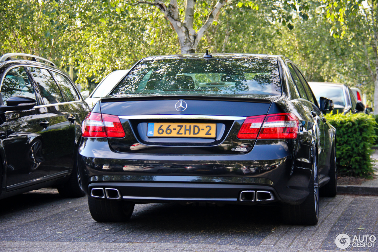 Mercedes-Benz E 63 AMG W212 V8 Biturbo