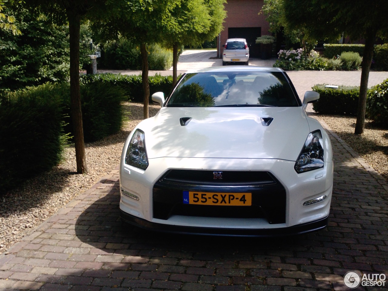 Nissan GT-R 2011