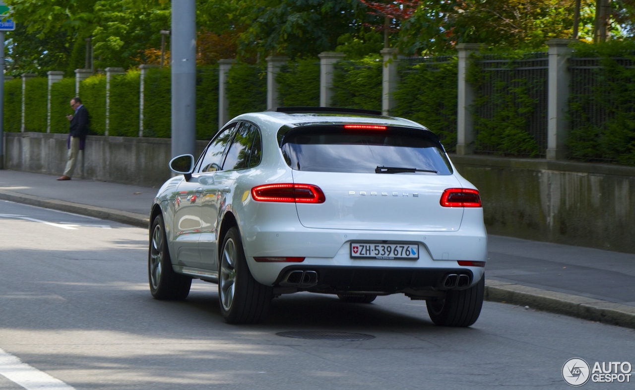 Porsche 95B Macan Turbo