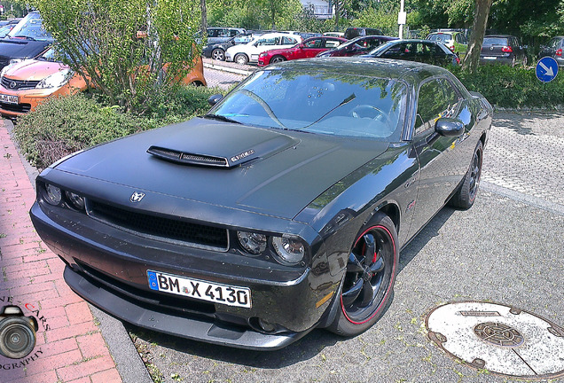 Dodge Challenger SRT-8