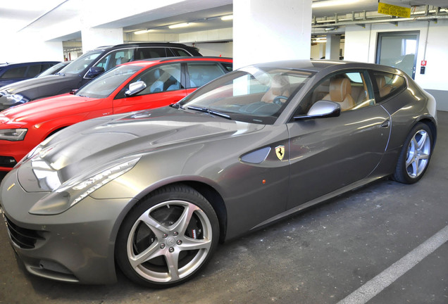 Ferrari FF