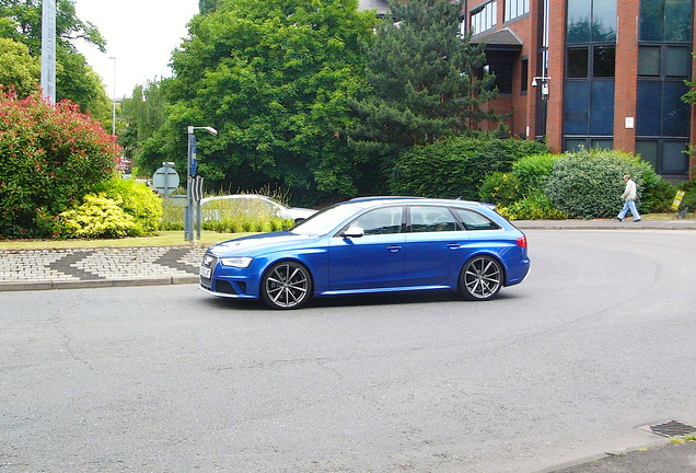 Audi RS4 Avant B8