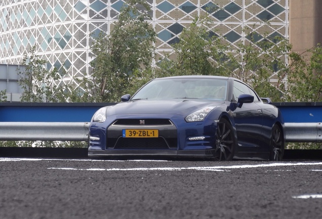 Nissan GT-R 2011