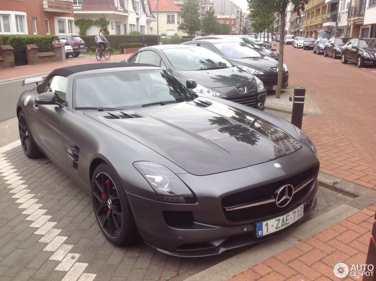 Mercedes-Benz SLS AMG GT Roadster Final Edition