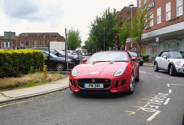 Jaguar F-TYPE S Convertible