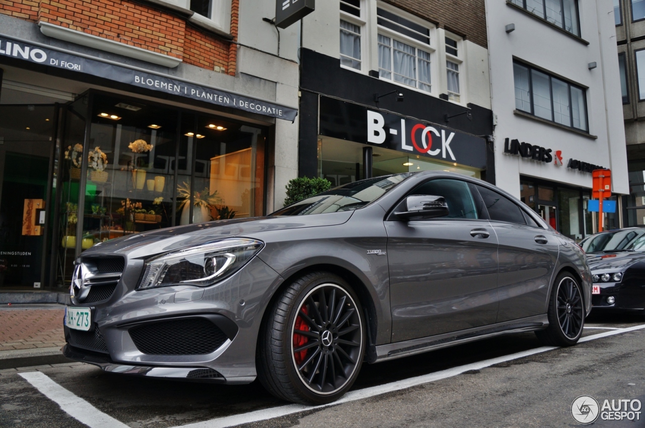 Mercedes-Benz CLA 45 AMG C117